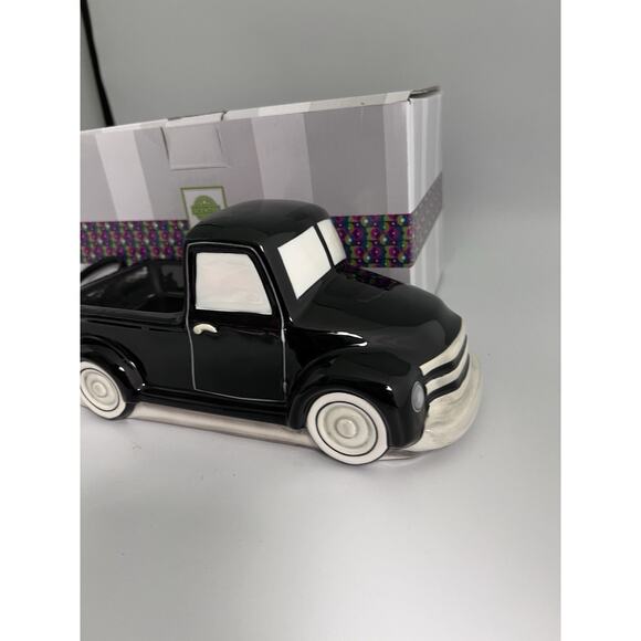 Scentsy BLACK RETRO TRUCK Warmer RARE LIGHTS UP Father’s Day Collection Retired - Picture 4 of 5